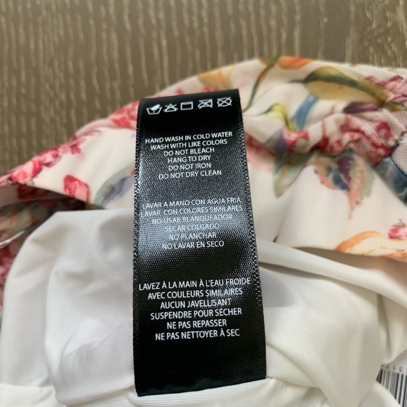 Bebe Printed 4-way stretch mesh ruched skirt - Picture 9 of 9